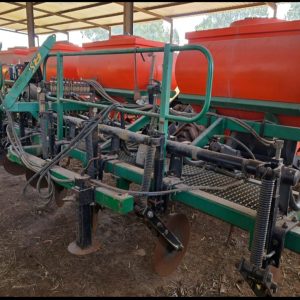 Used seed drill planter implement – secondhand farming equipment for sale in South Africa