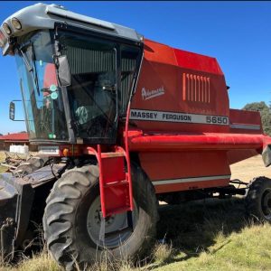 Used Case IH combine harvester – secondhand farming harvester available in South Africa