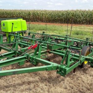 Used green cultivator with spring tines – secondhand farming equipment for sale in South Africa