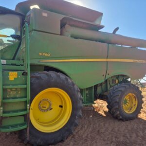 JOHN DEERE S760