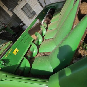 2009 JOHN DEERE 608C MIELIE TAFEL