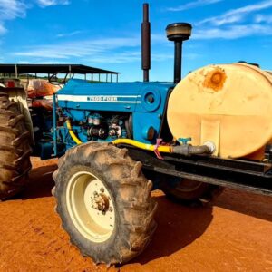 FORD 7600