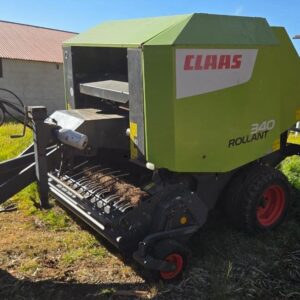 2016 CLAAS ROLLANT 340