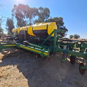 JOHN DEERE 2117
